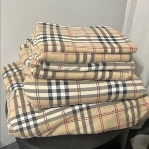 Burberry-Style Plaid Flannel Sheet Set